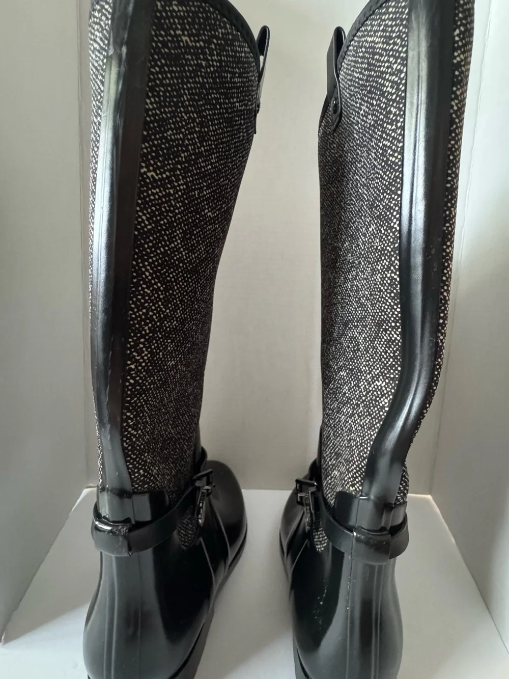 MICHAEL KORS Black Waterproof Rubber Knee High Rain Boots Women's Size 10